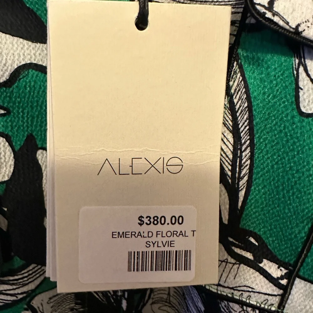 Alexis Green Floral Button Down Shirt. $380 retail. NWT - Picture 4 of 8